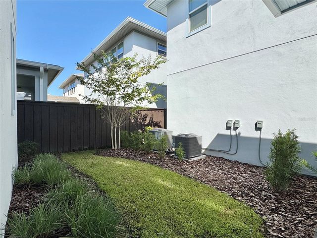 9725 NERUDA STREET, Orlando, FL 32827