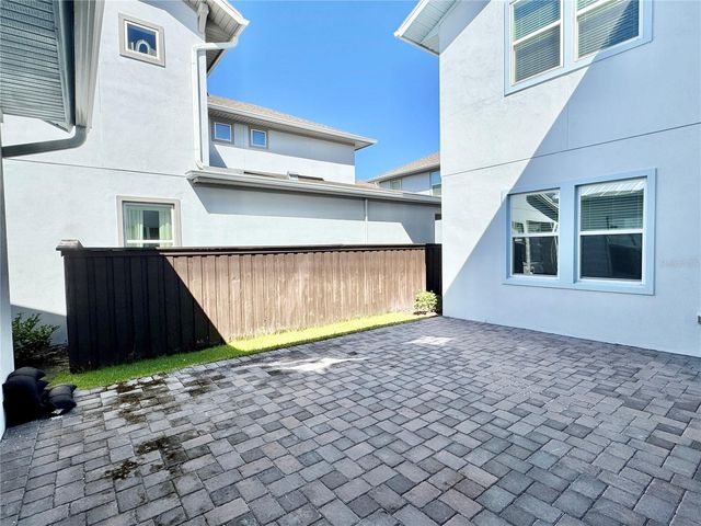 9725 NERUDA STREET, Orlando, FL 32827