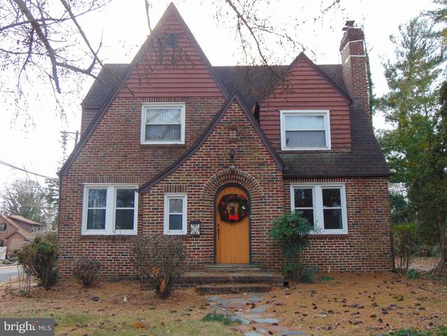 322 E CHURCH ST, Blackwood, NJ 08012