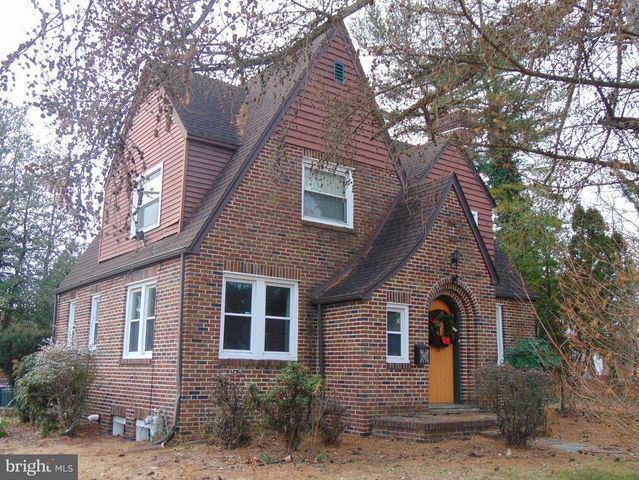 322 E CHURCH ST, Blackwood, NJ 08012