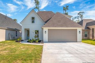 2121 Aubrianna Lane, Sulphur, LA 70663