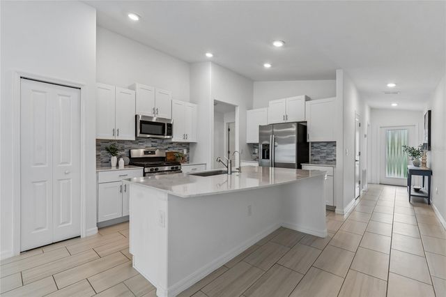 22465 STORYBOOK CABIN WAY, Land O Lakes, FL 34637
