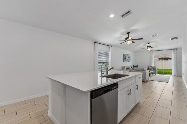 22465 STORYBOOK CABIN WAY, Land O Lakes, FL 34637