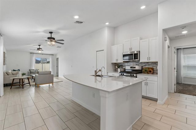 22465 STORYBOOK CABIN WAY, Land O Lakes, FL 34637