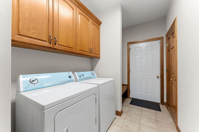 21 Tall Cedar Lane, Reeds Spring, MO 65737