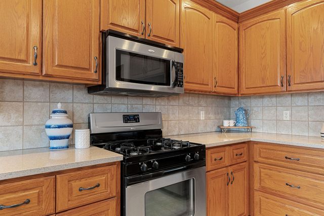 21 Tall Cedar Lane, Reeds Spring, MO 65737