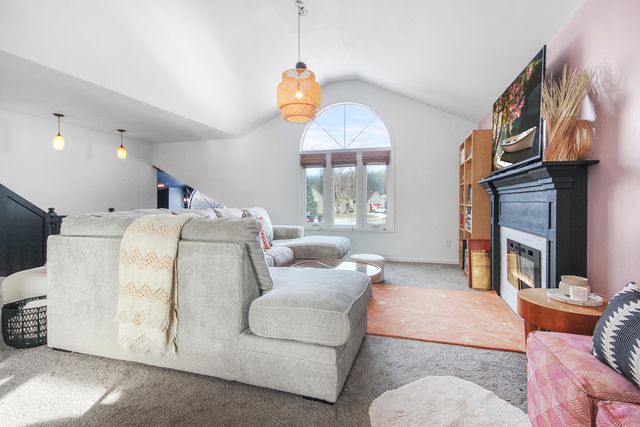 1691 Ruby Court, Hobart, IN 46342