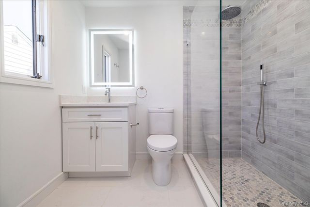 217 Hempstead Avenue, Malverne, NY 11565