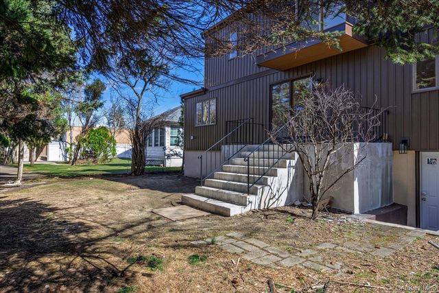 217 Hempstead Avenue, Malverne, NY 11565