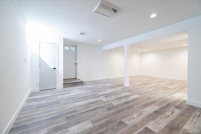 217 Hempstead Avenue, Malverne, NY 11565