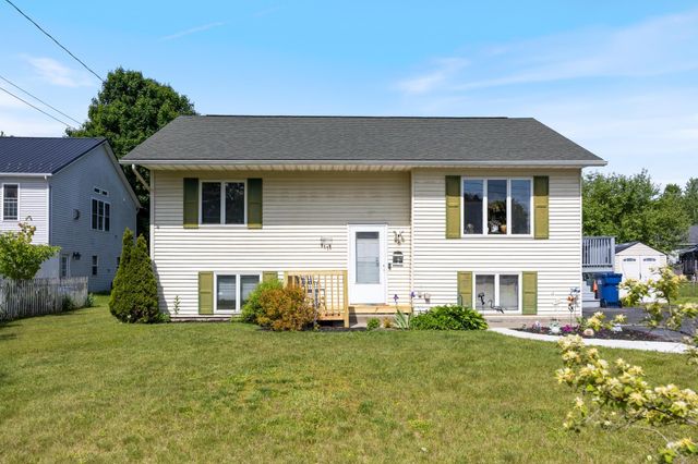 43 Bushey Street, Swanton, VT 05488