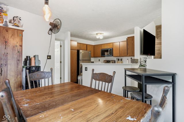 7762 Park North Lake Drive, Indianapolis, IN 46260