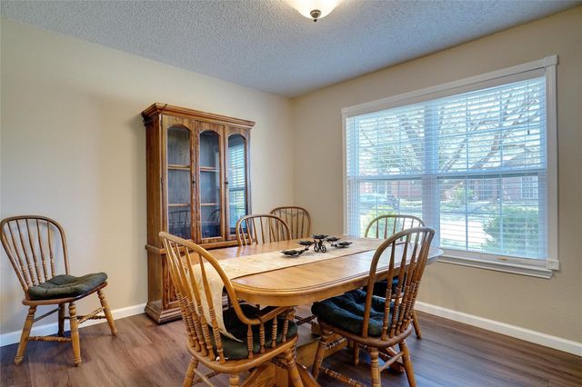 1703 Creekpoint Drive, Lewisville, TX 75067