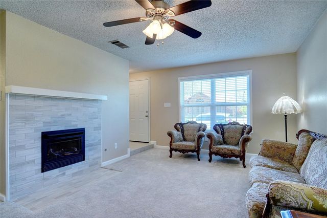 1703 Creekpoint Drive, Lewisville, TX 75067