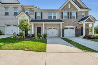 102 Brighton Ln, Lebanon, TN 37090