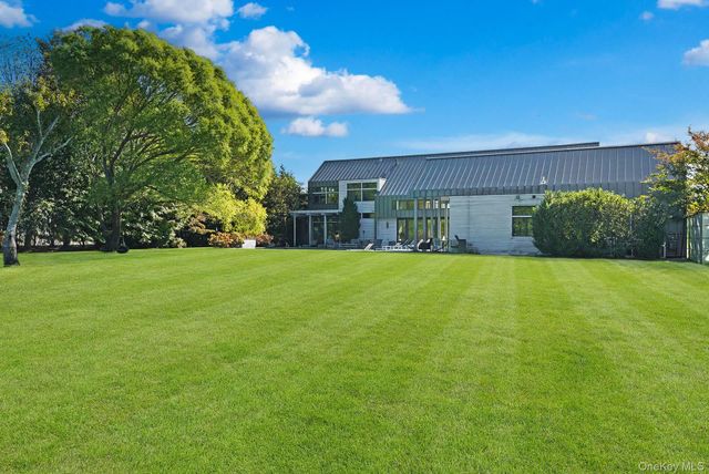 104 Osprey Way, Water Mill, NY 11976