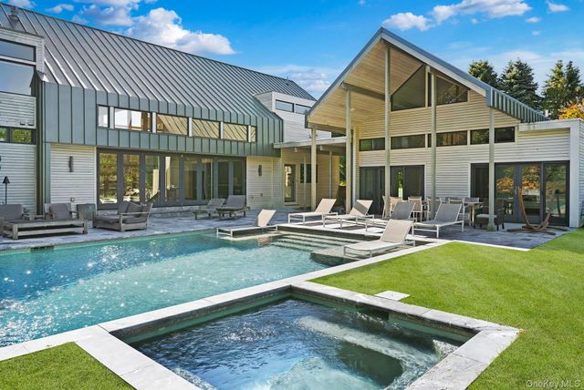 104 Osprey Way, Water Mill, NY 11976