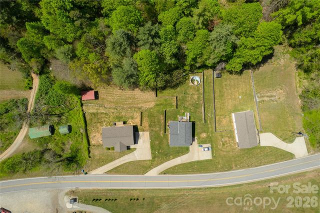 3674 New Leicester Highway, Leicester, NC 28748