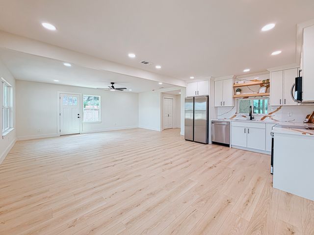 216 N Spikes Road, Corsicana, TX 75110