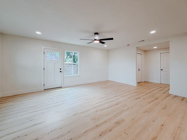 216 N Spikes Road, Corsicana, TX 75110