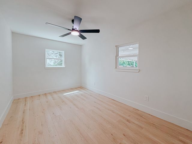216 N Spikes Road, Corsicana, TX 75110