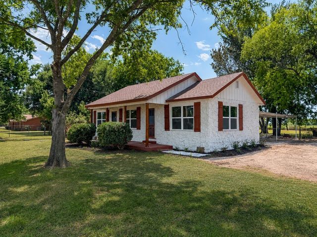 216 N Spikes Road, Corsicana, TX 75110