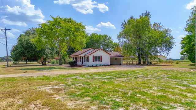 216 N Spikes Road, Corsicana, TX 75110
