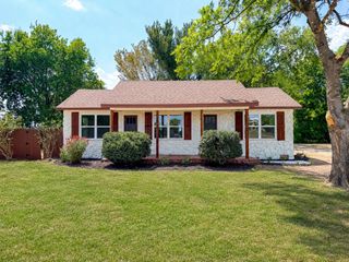 216 N Spikes Road, Corsicana, TX 75110