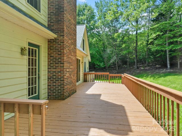 304 La Foret Drive, Morganton, NC 28655