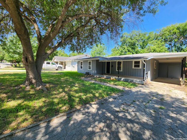 554 LEE ST, New Braunfels, TX 78130