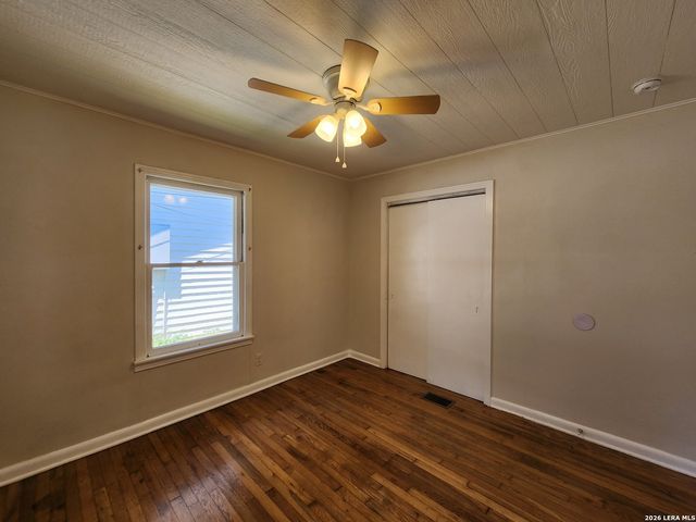 554 LEE ST, New Braunfels, TX 78130