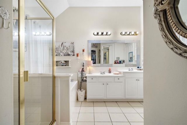 2704 Pebble Creek Drive, Pearland, TX 77581