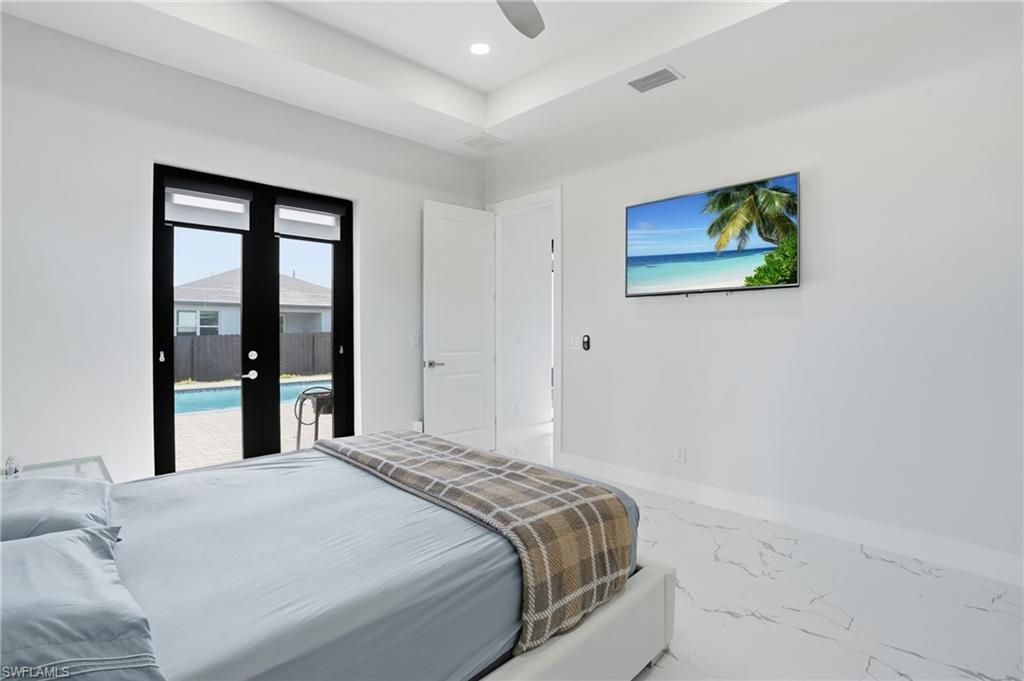 Image 12 of property listing at 2919 El Dorado BLVD N, Cape Coral, FL 33993