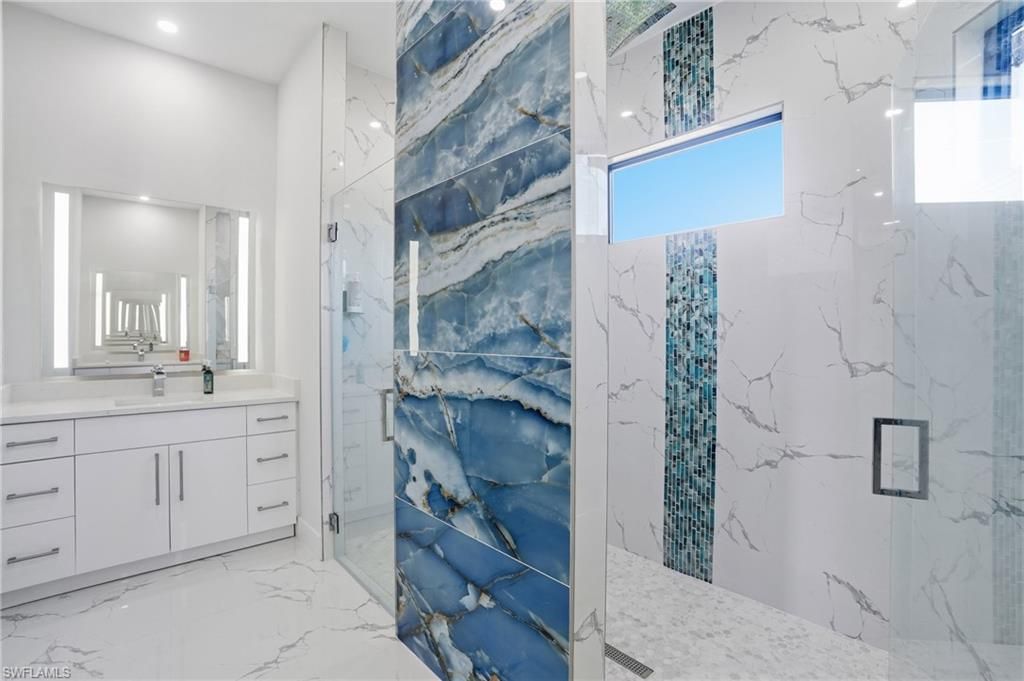 Image 14 of property listing at 2919 El Dorado BLVD N, Cape Coral, FL 33993