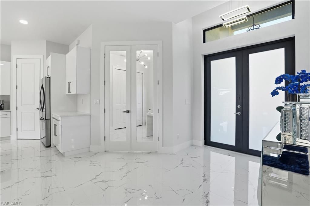 Image 15 of property listing at 2919 El Dorado BLVD N, Cape Coral, FL 33993