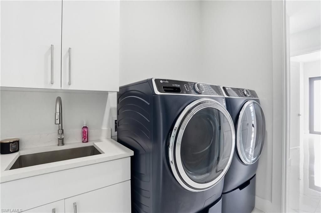 Image 24 of property listing at 2919 El Dorado BLVD N, Cape Coral, FL 33993