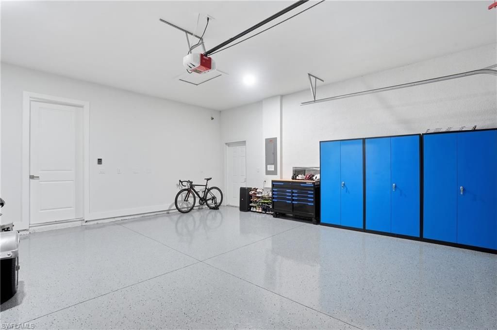 Image 25 of property listing at 2919 El Dorado BLVD N, Cape Coral, FL 33993