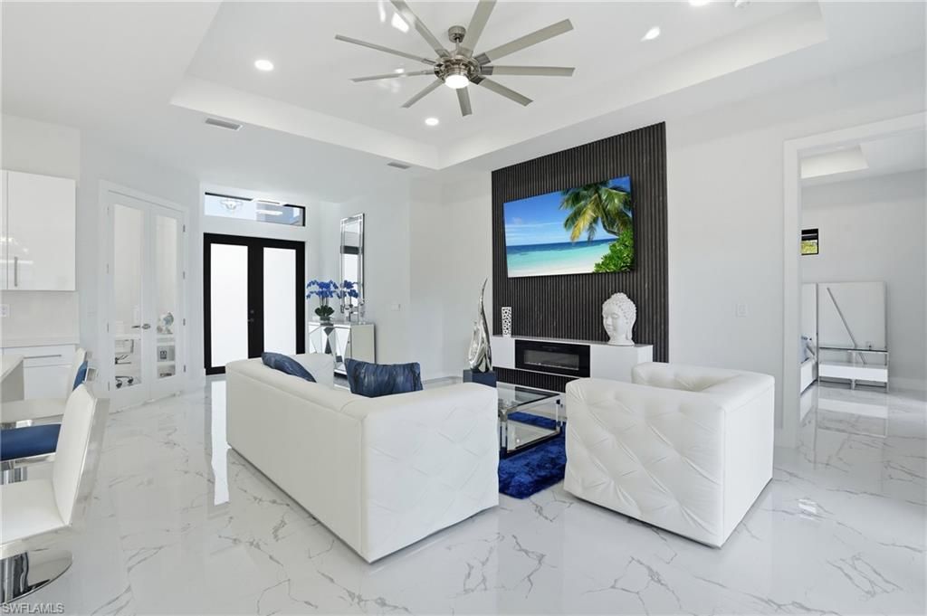 Image 6 of property listing at 2919 El Dorado BLVD N, Cape Coral, FL 33993