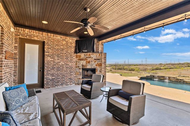 10301 Los Rios Drive, Fort Worth, TX 76179