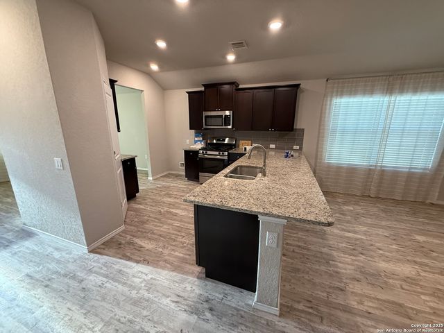 11742 Pelican Cove, San Antonio, TX 78221