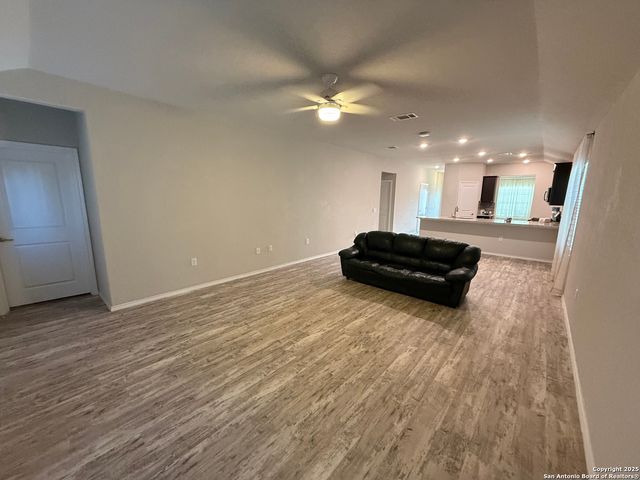 11742 Pelican Cove, San Antonio, TX 78221