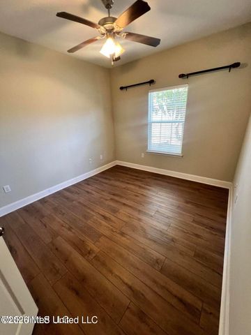 111 Armand Oaks, Ocean Springs, MS 39564