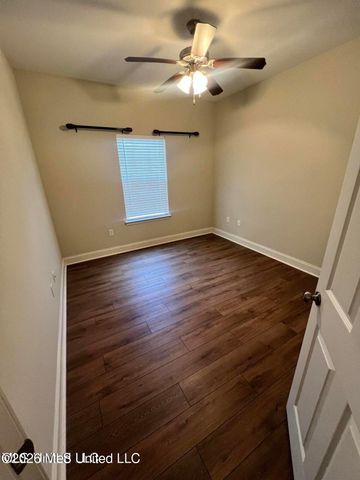 111 Armand Oaks, Ocean Springs, MS 39564