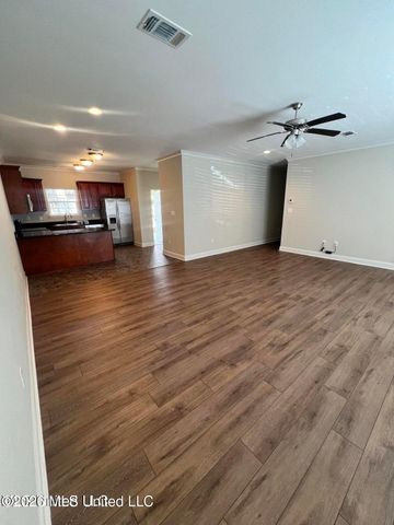 111 Armand Oaks, Ocean Springs, MS 39564