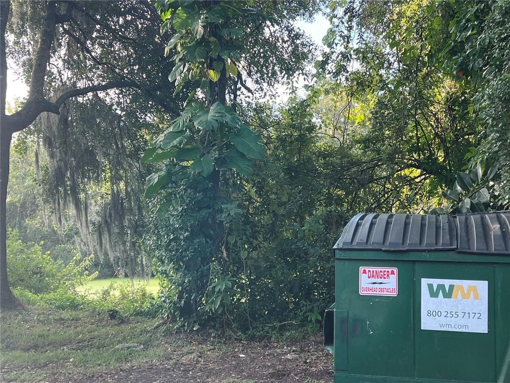 Image 3 of property listing at 8601 E SLIGH AVENUE, Tampa, FL 33610