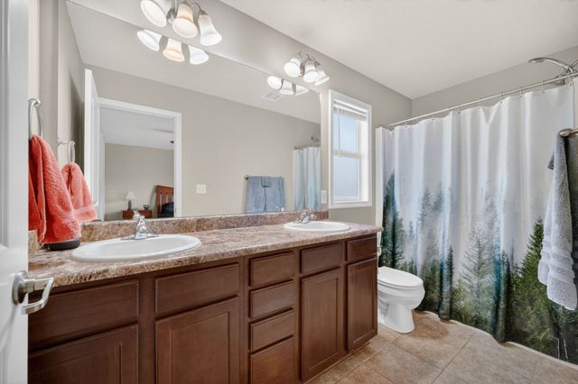 4207 146th Street, Urbandale, IA 50323