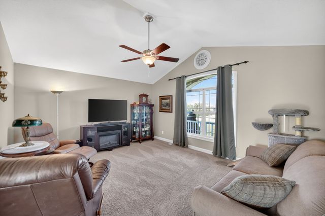 4207 146th Street, Urbandale, IA 50323