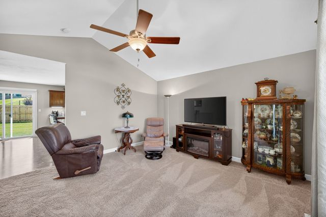 4207 146th Street, Urbandale, IA 50323
