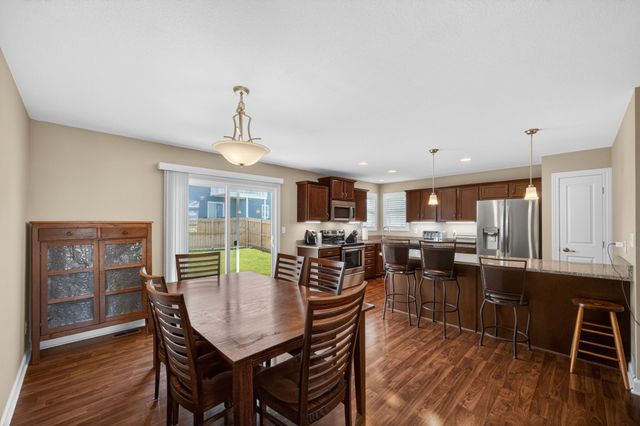 4207 146th Street, Urbandale, IA 50323