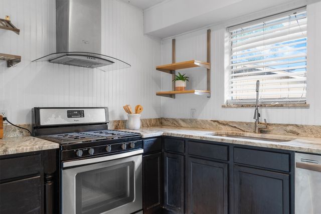 1006 N Lucas Drive, Grapevine, TX 76051
